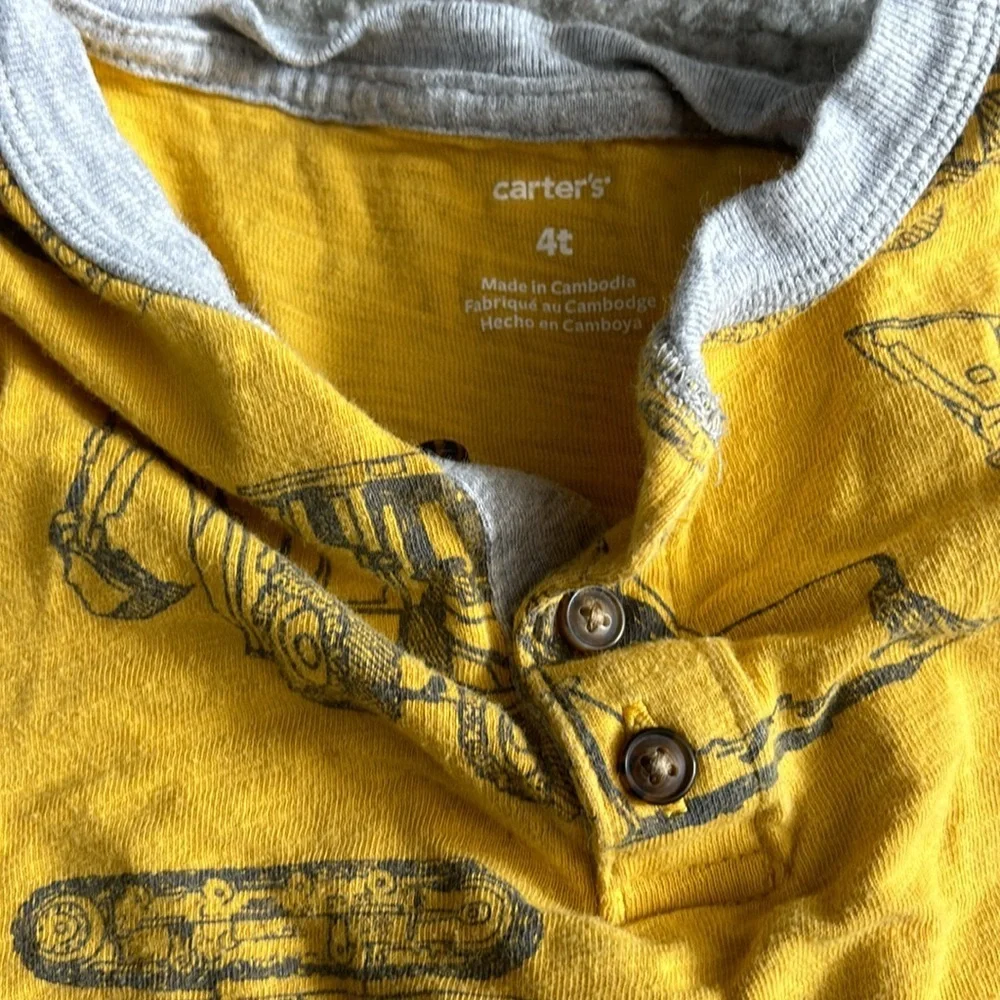 3 short sleeve shirts- 4T boys shirts- plain navy, construction and Rad like Dad